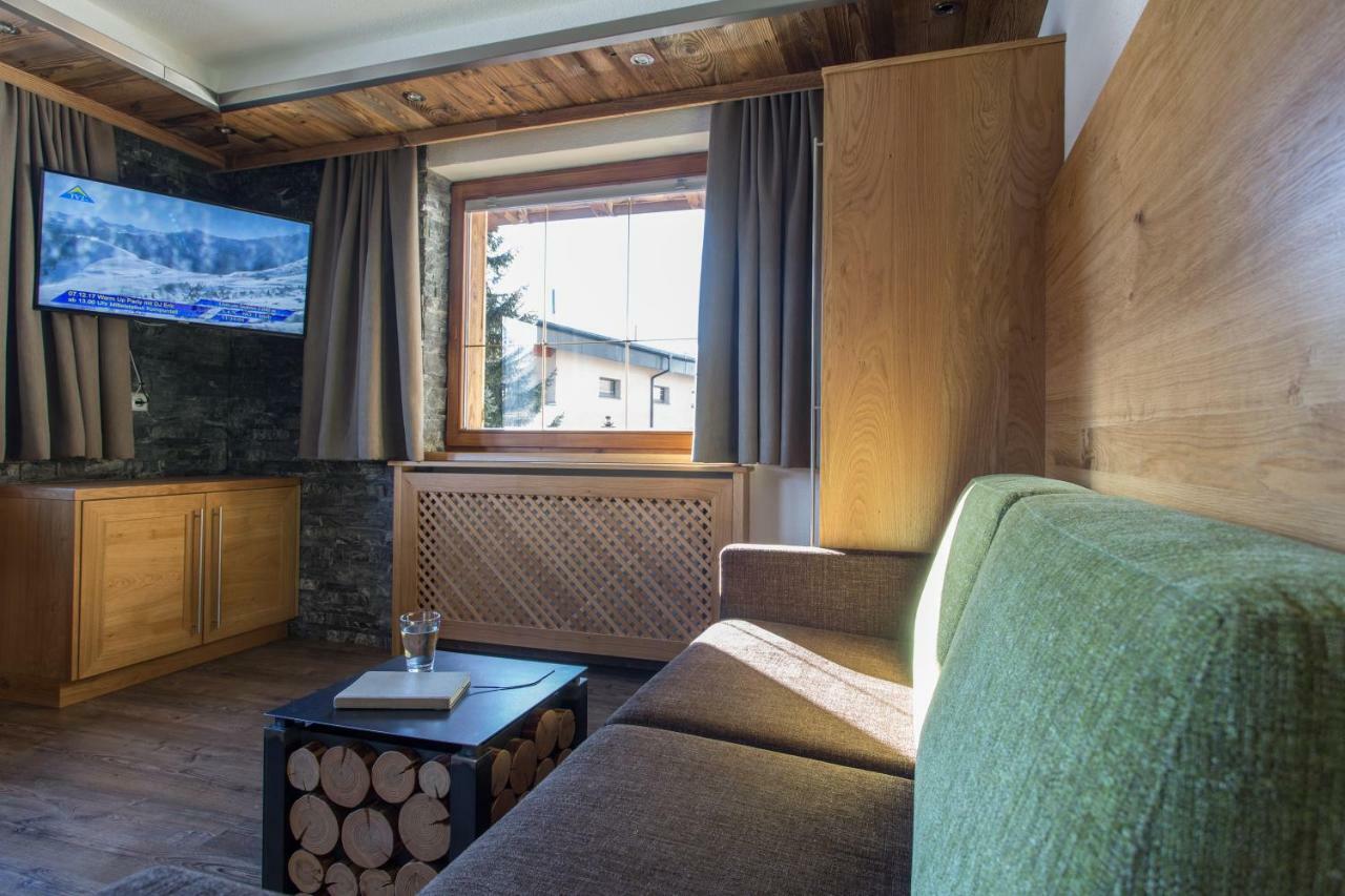 Naturlodge Ladis Ehemals Alpenlodge Alexander Inklusive Sommer Bergbahnticket Zewnętrze zdjęcie